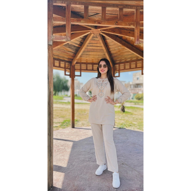 Set Brodé Femme Col et Manches Élastique