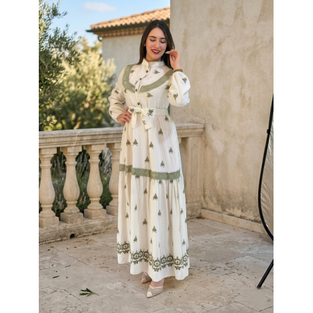 Robe Longue Bohème Chic Blanche avec dentelle et Ceinture - Tenue Femme Élégante