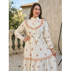 Robe Longue Bohème Chic Blanche avec dentelle et Ceinture - Tenue Femme Élégante